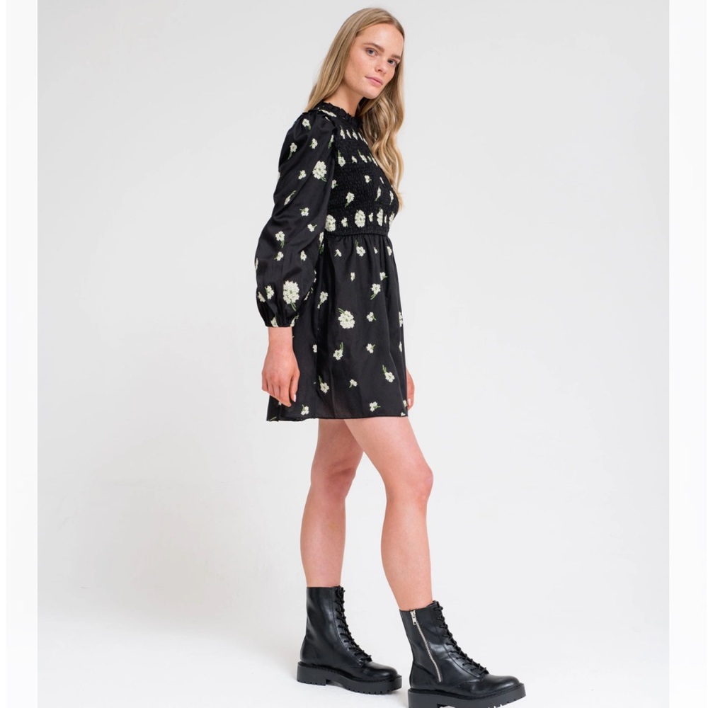 NWT - Another Girl - Organic Floral Embroidered Mini Dress - Small